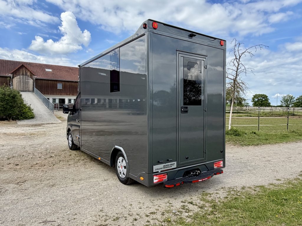 Renault Master RJH Sport 2-Pferdetransporter - neues Modell mit Automatik - sofort verfügbar!