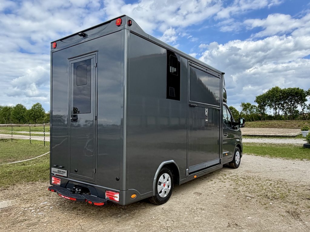 Renault Master RJH Sport 2-Pferdetransporter - neues Modell mit Automatik - sofort verfügbar!