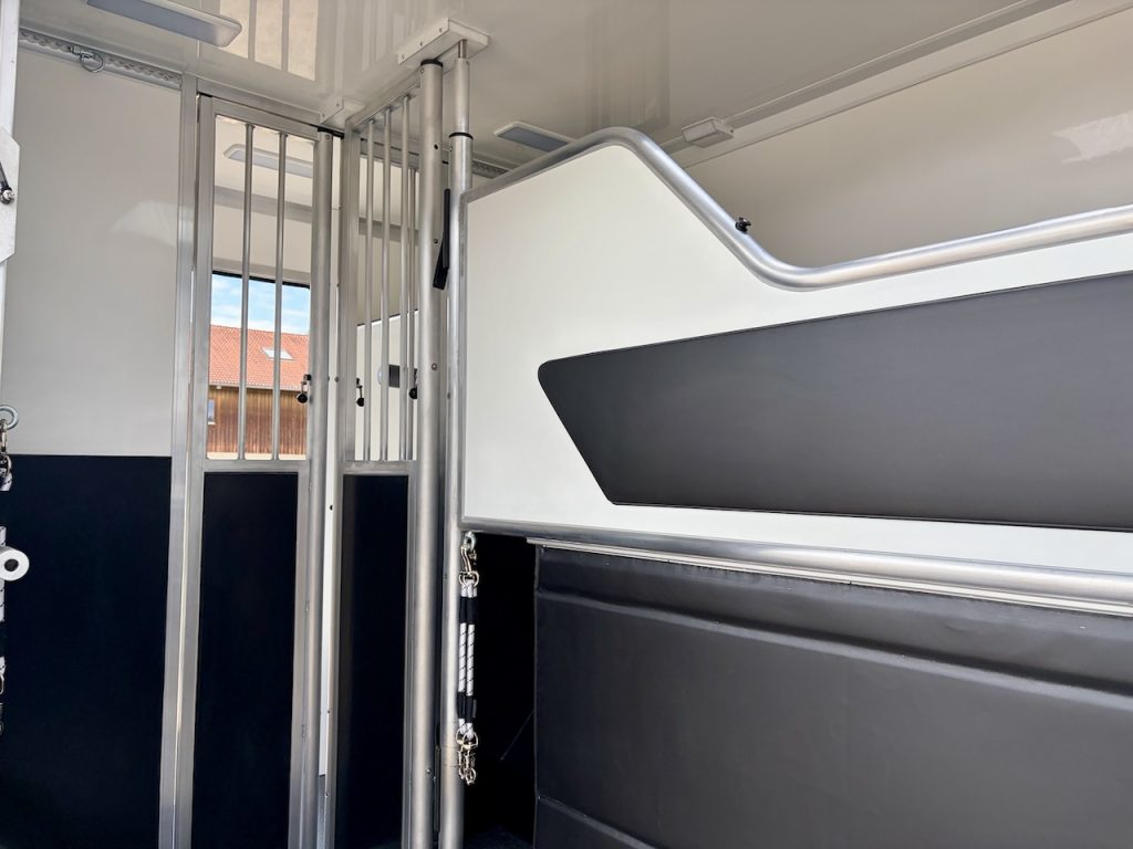 Renault Master RJH Sport 2-Pferdetransporter - neues Modell mit Automatik - sofort verfügbar!