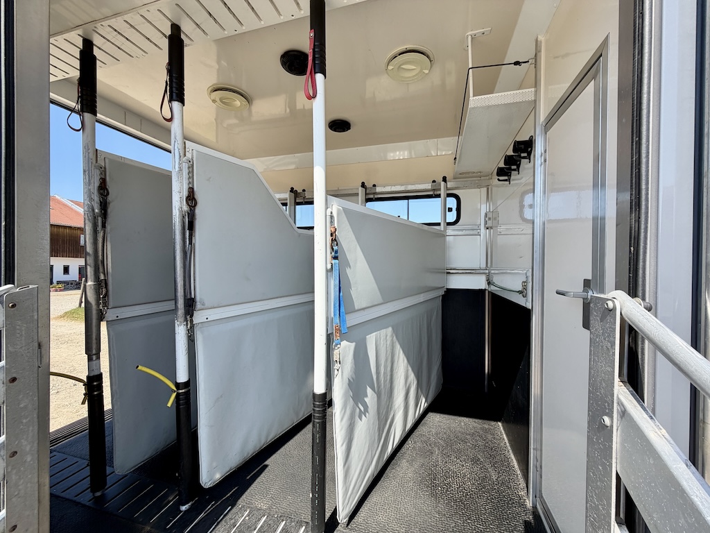 MAN TGL 8.180 Pferdetransporter 4 Pferde Wohnkabine Automatik WC Dusche LKW - Top Gebrauchtfahrzeug
