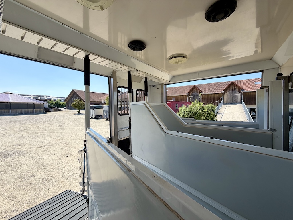 MAN TGL 8.180 Pferdetransporter 4 Pferde Wohnkabine Automatik WC Dusche LKW - Top Gebrauchtfahrzeug