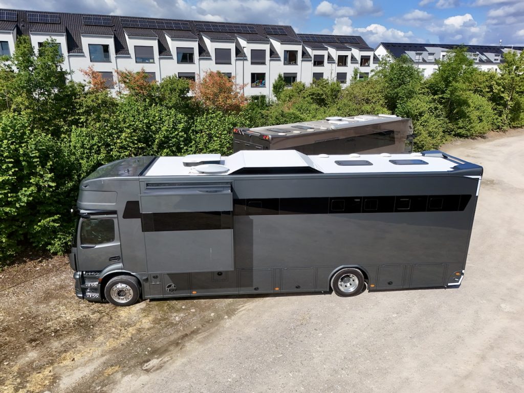 Mercedes-Benz Actros 1840 RJH Exclusive H5 Pferdetransporter Slide-Out Dacherhöhung LKW