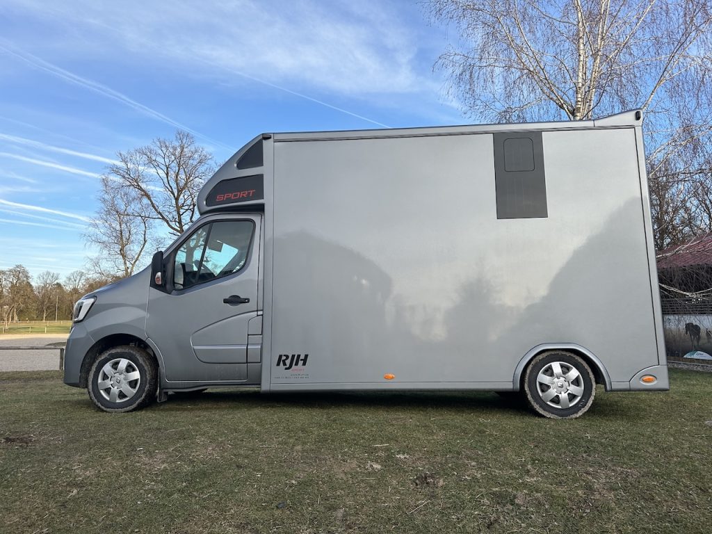 Renault Master RJH Sport 2-Pferdetransporter Schaltgetriebe - Top Gebrauchtfahrzeug