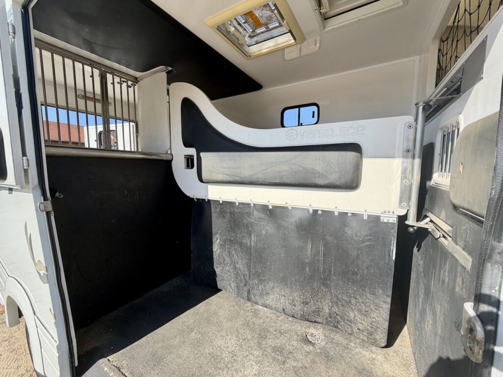 FIAT Ducato Honorio 2-Pferdetransporter Schaltgetriebe 3-Sitzer - Gebrauchtfahrzeug