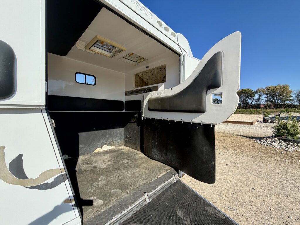 FIAT Ducato Honorio 2-Pferdetransporter Schaltgetriebe 3-Sitzer - Gebrauchtfahrzeug