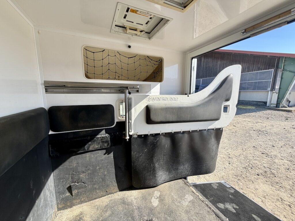FIAT Ducato Honorio 2-Pferdetransporter Schaltgetriebe 3-Sitzer - Gebrauchtfahrzeug