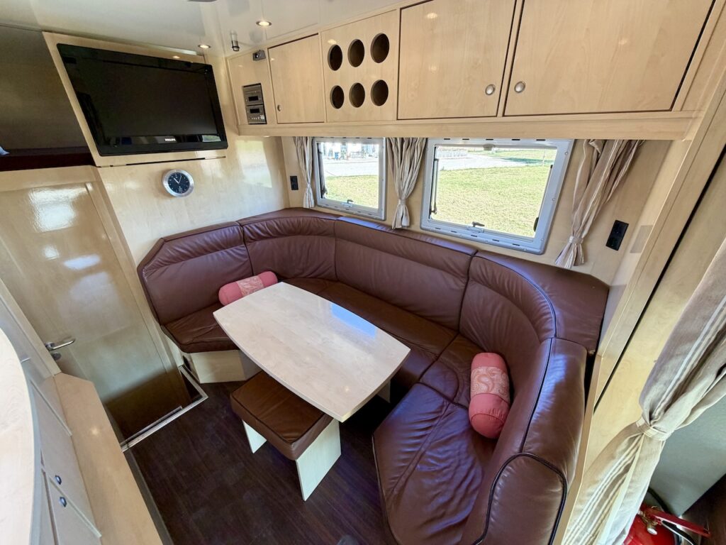 MAN 15.280 Gimmel 5 Pferdetransporter Wohnung WC Dusche LKW - Gebrauchtfahrzeug