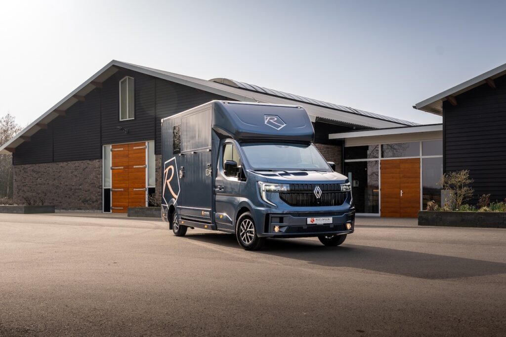 Renault Roelofsen Parados 2-horse transport automatic NEW