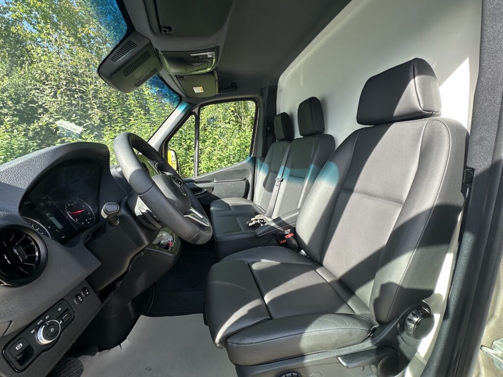 Mercedes-Benz Sprinter 419 CDI RJH Sport 2-horse transporter 3.5t - Show vehicle