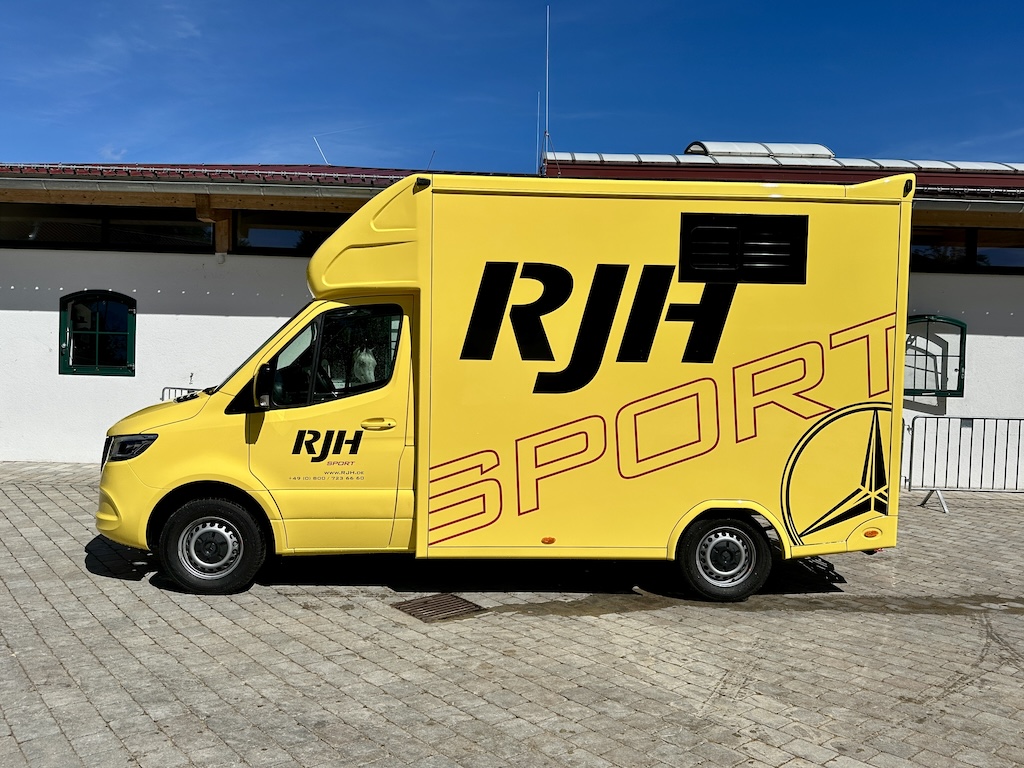 Mercedes-Benz Sprinter 419 CDI RJH Sport 2-horse transporter 3.5t - Show vehicle
